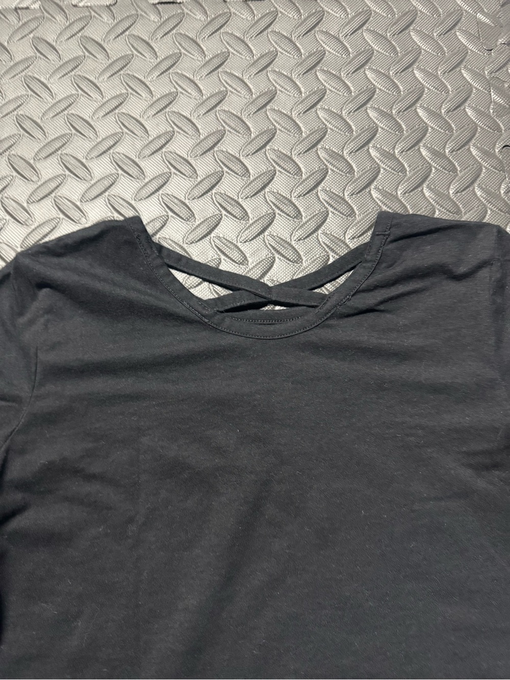 Old Navy Girls Black Softest Tee Criss Cross Back Top Size L 10-12 - Picture 5 of 8